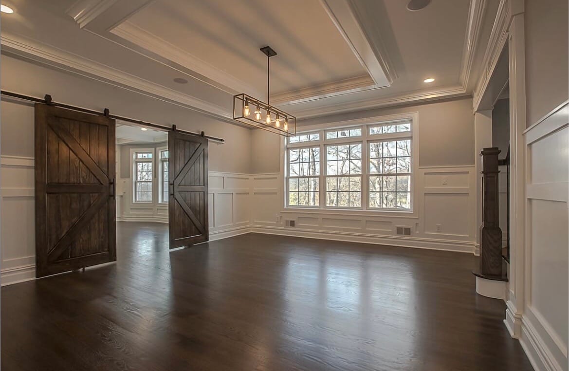 Dining room with barn doors
